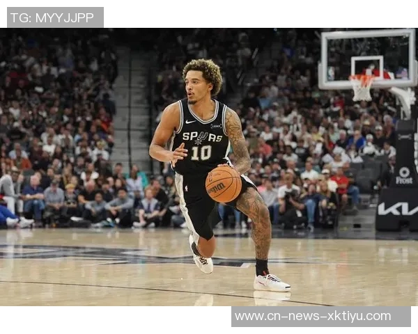 福克斯在马刺生涯第50场比赛中得分突破1000成队史控卫最快纪录